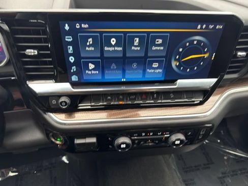 Used 2026 Chevrolet Silverado 1500 LT AWD/4WD image 16