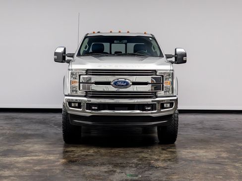 Used 2018 Ford F250 Lariat w/ Chrome Package AWD/4WD image 2