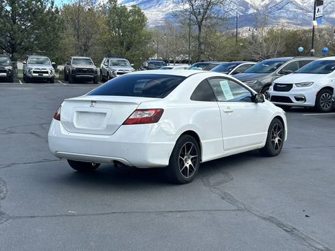 Used 2010 Honda Civic LX image 4