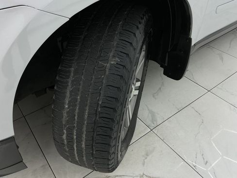 Used 2015 Chevrolet Traverse LT FWD image 49