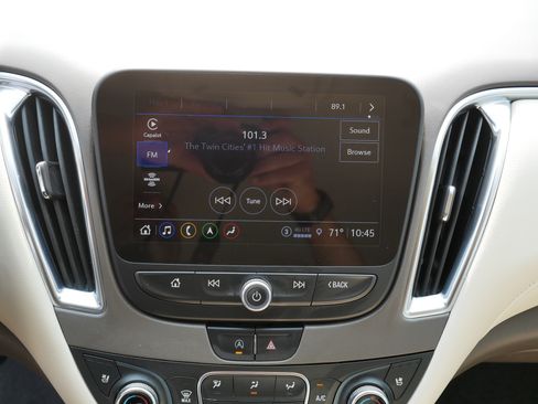 Used 2024 Chevrolet Malibu LT FWD image 22