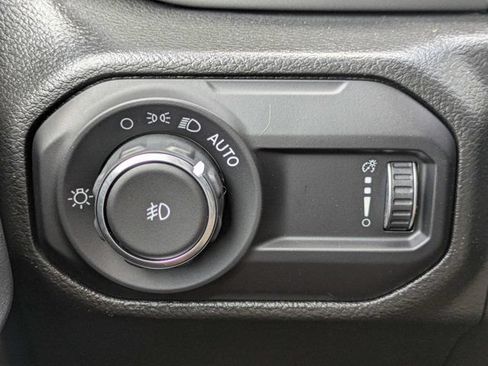 Used 2023 Jeep Wrangler Unlimited Sahara w/ LED Lighting Group AWD/4WD image 25