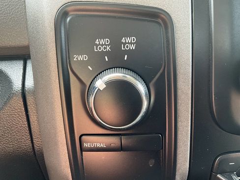 Used 2017 RAM 2500 Tradesman w/ Chrome Appearance Group AWD/4WD image 36