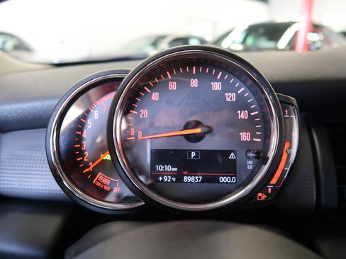 Used 2018 MINI Cooper 2-Door Hardtop FWD image 20