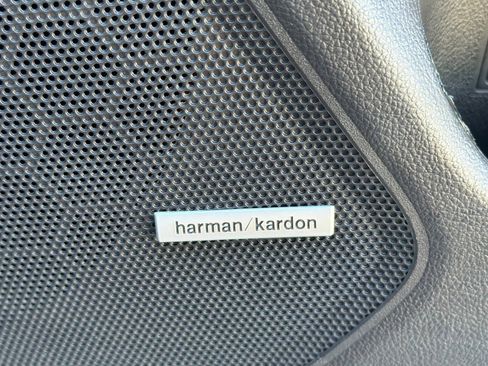 Used 2018 Subaru Outback 2.5i Limited image 23