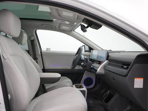 Certified 2024 Hyundai Ioniq 5 Limited AWD/4WD image 11