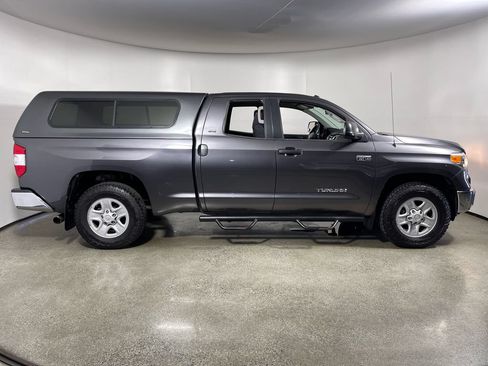Certified 2017 Toyota Tundra SR5 RWD image 2