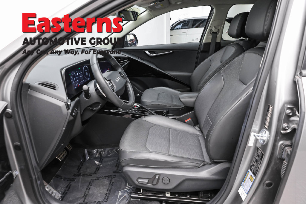 Used 2023 Kia Niro Wave w/ Wave Preserve Package FWD image 16