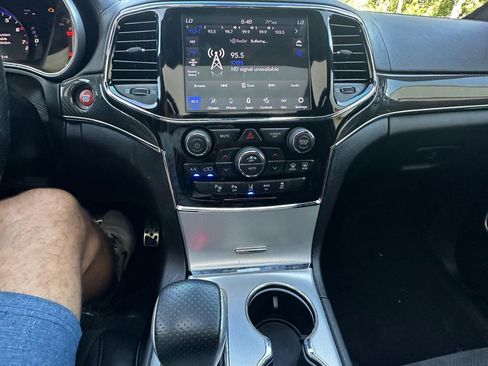 Used 2020 Jeep Grand Cherokee SRT AWD/4WD image 19