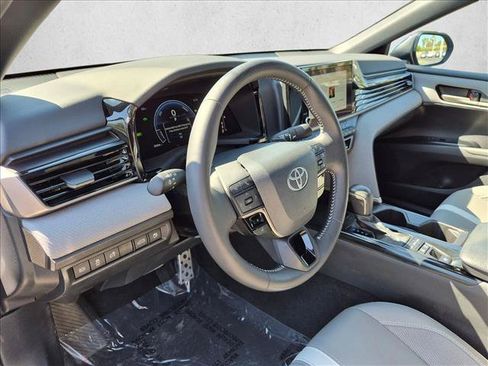 Certified 2025 Toyota Camry SE w/ Convenience Package FWD image 10