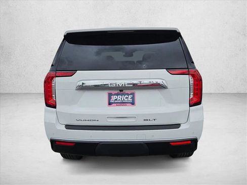 Used 2023 GMC Yukon XL SLT AWD/4WD image 6