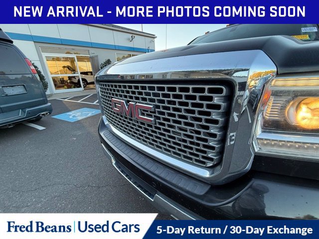 Used 2015 GMC Sierra 2500 Denali w/ Snow Plow Prep Package AWD/4WD image 21