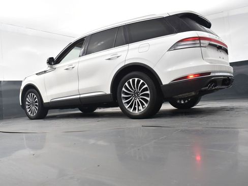 Used 2020 Lincoln Aviator Reserve w/ Elements Package Plus image 24