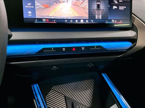 Certified 2025 BMW X3 xDrive30i w/ Convenience Package image 34