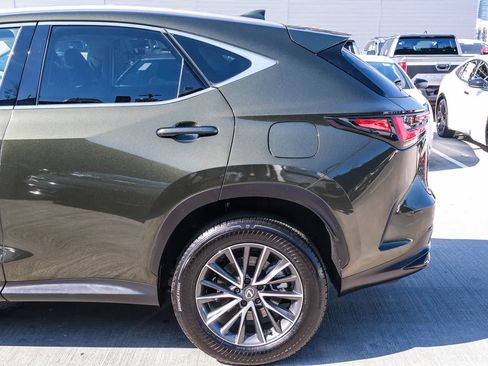 Used 2025 Lexus NX 250 FWD image 8