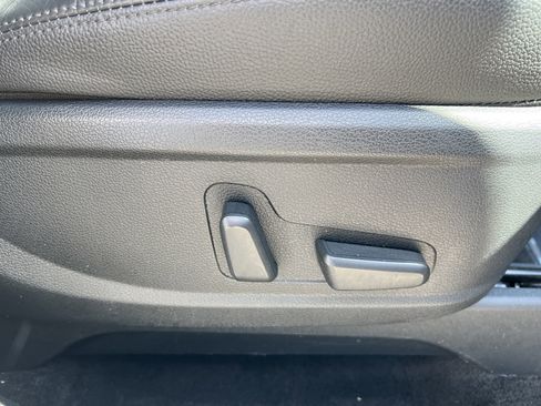 Used 2022 Hyundai Palisade SEL w/ Premium Package FWD image 17