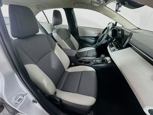 Used 2023 Toyota Corolla LE FWD image 29