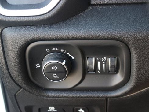 Used 2025 RAM 1500 Big Horn AWD/4WD image 26