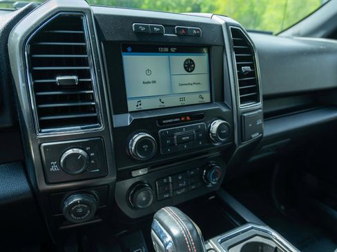 Used 2018 Ford F150 XLT w/ Equipment Group 302A Luxury AWD/4WD image 23