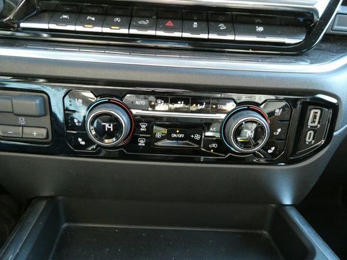 Certified 2023 Chevrolet Silverado 1500 LTZ image 27