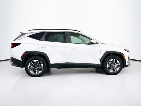 Used 2025 Hyundai Tucson SEL AWD/4WD image 10