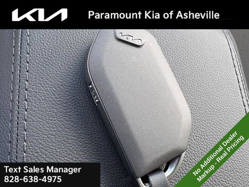 New 2026 Kia Sportage LX w/ LX Convenience Package AWD/4WD image 28