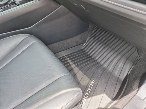 Used 2025 Honda Accord Sport image 38