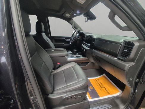 Used 2022 GMC Sierra 1500 SLT w/ SLT Premium Plus Package image 15