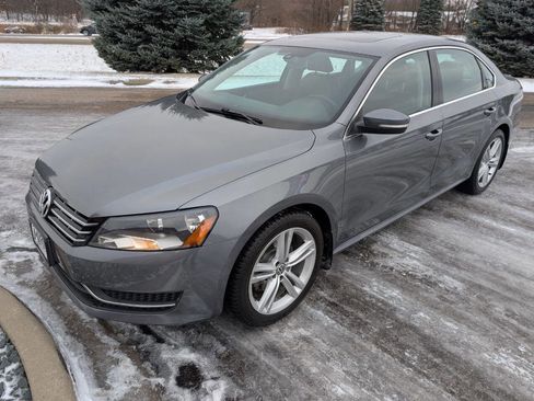Used 2015 Volkswagen Passat TDI SE image 5