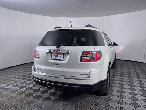 Used 2014 GMC Acadia SLT image 25