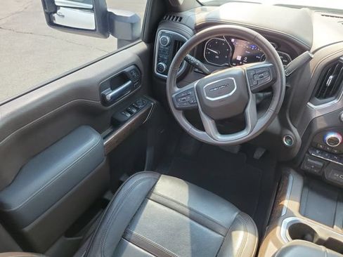 Used 2021 GMC Sierra 2500 Denali w/ Denali Ultimate Package AWD/4WD image 14