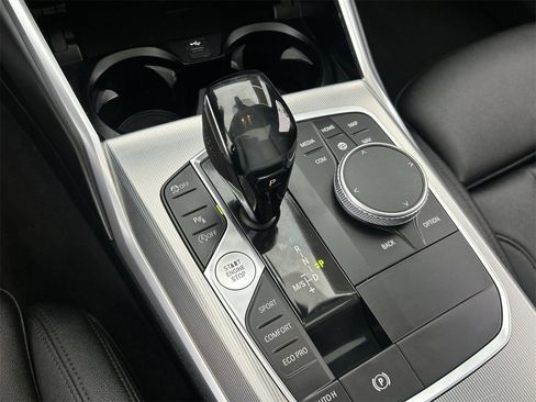 Used 2020 BMW 330i xDrive Sedan w/ M Sport Package image 27