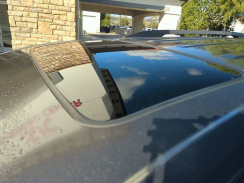 Used 2017 Toyota Sienna SE image 13