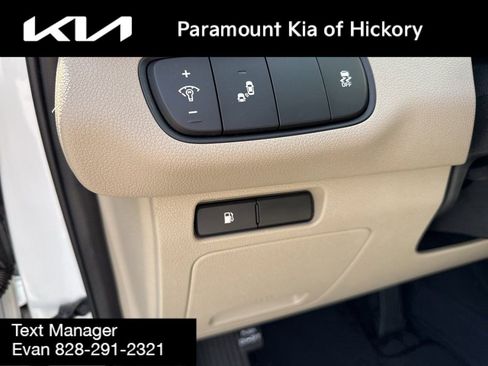 Used 2020 Kia Sorento LX w/ LX I4 Convenience Package image 19