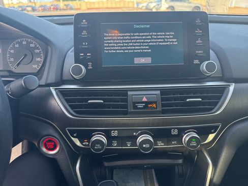 Used 2018 Honda Accord EX-L image 10