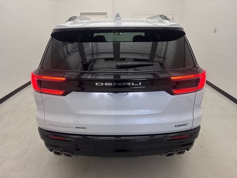 New 2026 GMC Acadia Denali Ultimate w/ LPO, All-Weather Package AWD/4WD image 5
