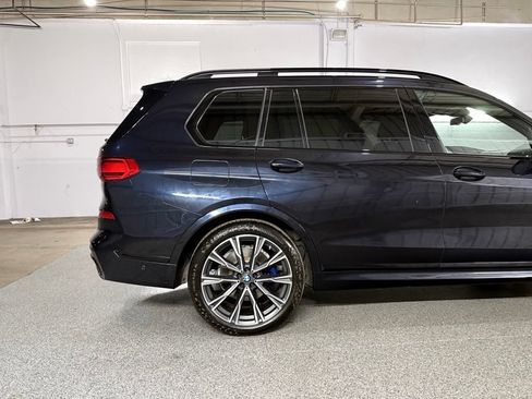 Used 2022 BMW X7 xDrive40i w/ M Sport Package AWD/4WD image 7