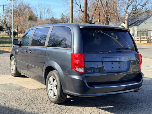 Used 2013 Dodge Grand Caravan SE image 9