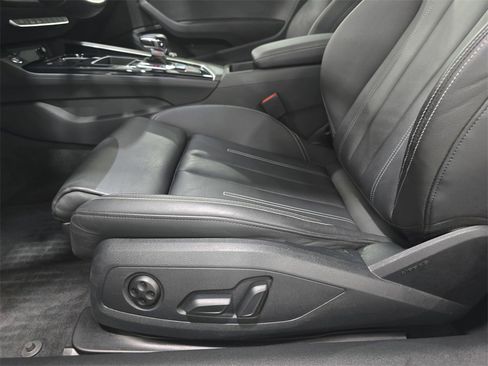 Used 2022 Audi A5 2.0T Premium image 25