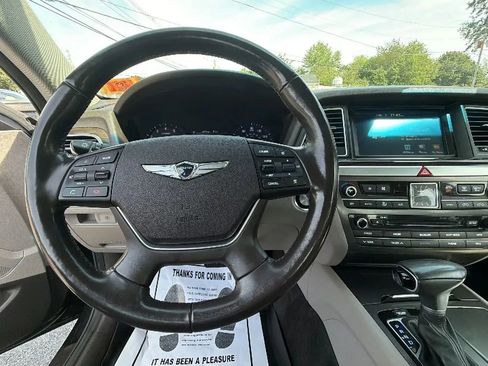 Used 2018 Genesis G80 3.8 AWD/4WD image 17