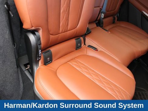 Used 2025 BMW X7 M60i image 24