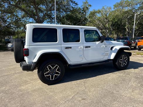 Certified 2024 Jeep Wrangler Unlimited Sahara AWD/4WD image 3