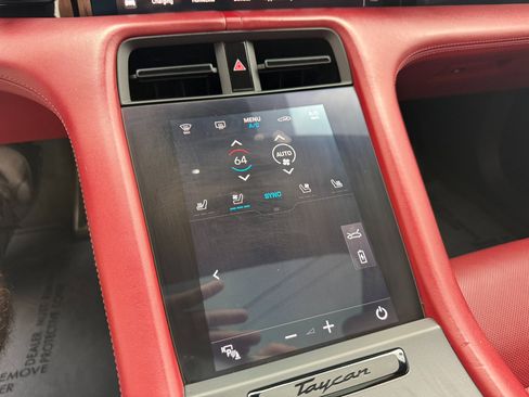 Used 2020 Porsche Taycan image 42