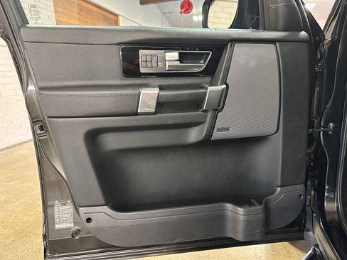 Used 2016 Land Rover LR4 HSE LUX AWD/4WD image 25