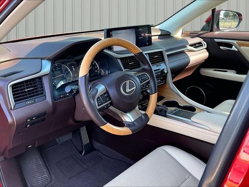 Used 2020 Lexus RX 350L FWD w/ Premium Package image 4