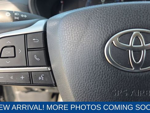 Used 2025 Toyota Grand Highlander XLE image 16