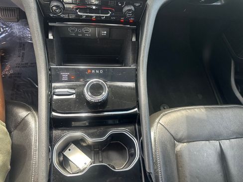 Used 2022 Jeep Grand Cherokee Limited AWD/4WD image 14