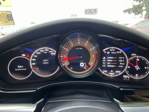 Used 2018 Porsche Panamera 4S image 49