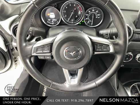 Used 2018 MAZDA MX-5 Miata RF Grand Touring image 22