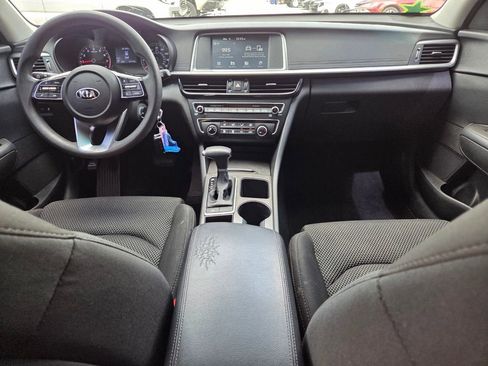 Used 2019 Kia Optima LX image 5